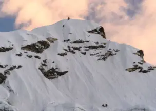 island-peak-climbing