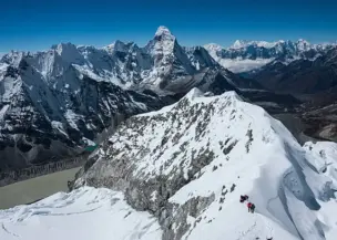 island-peak-climbing